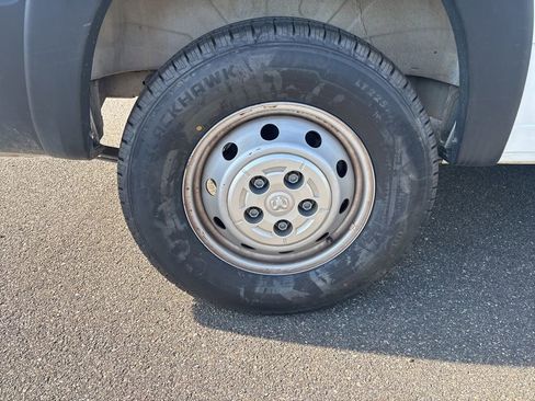 Used 2023 RAM ProMaster 2500 FWD image 10