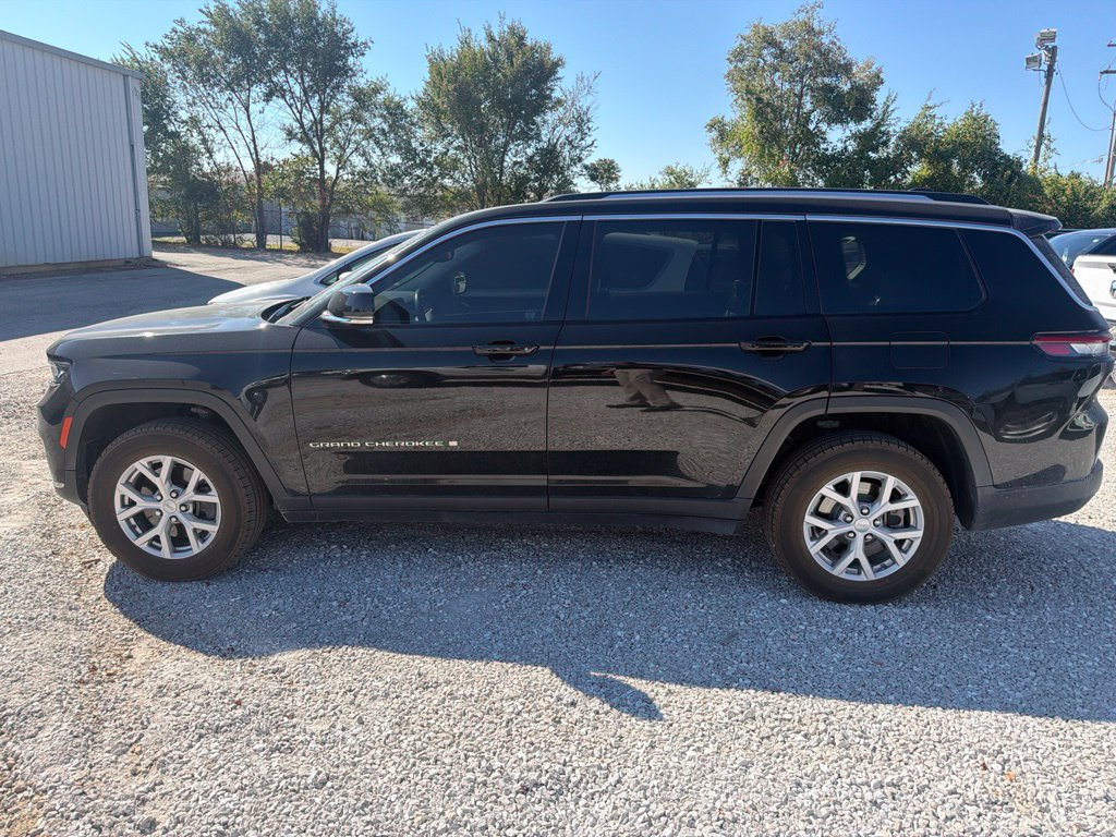 Used 2021 Jeep Grand Cherokee L Limited AWD/4WD image 16