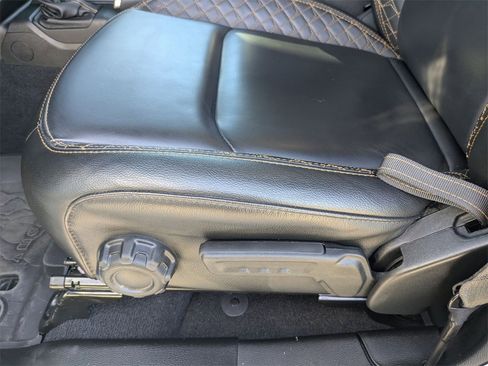 Used 2023 Jeep Wrangler Altitude image 12