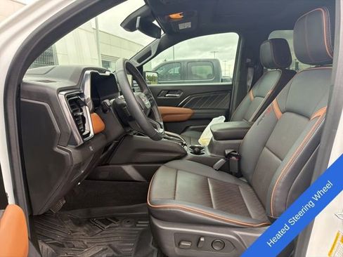 Used 2026 GMC Canyon AT4 w/ Technology Plus Package AWD/4WD image 17