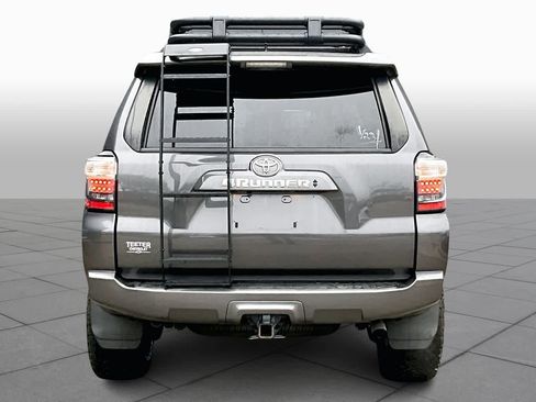 Used 2022 Toyota 4Runner SR5 image 4