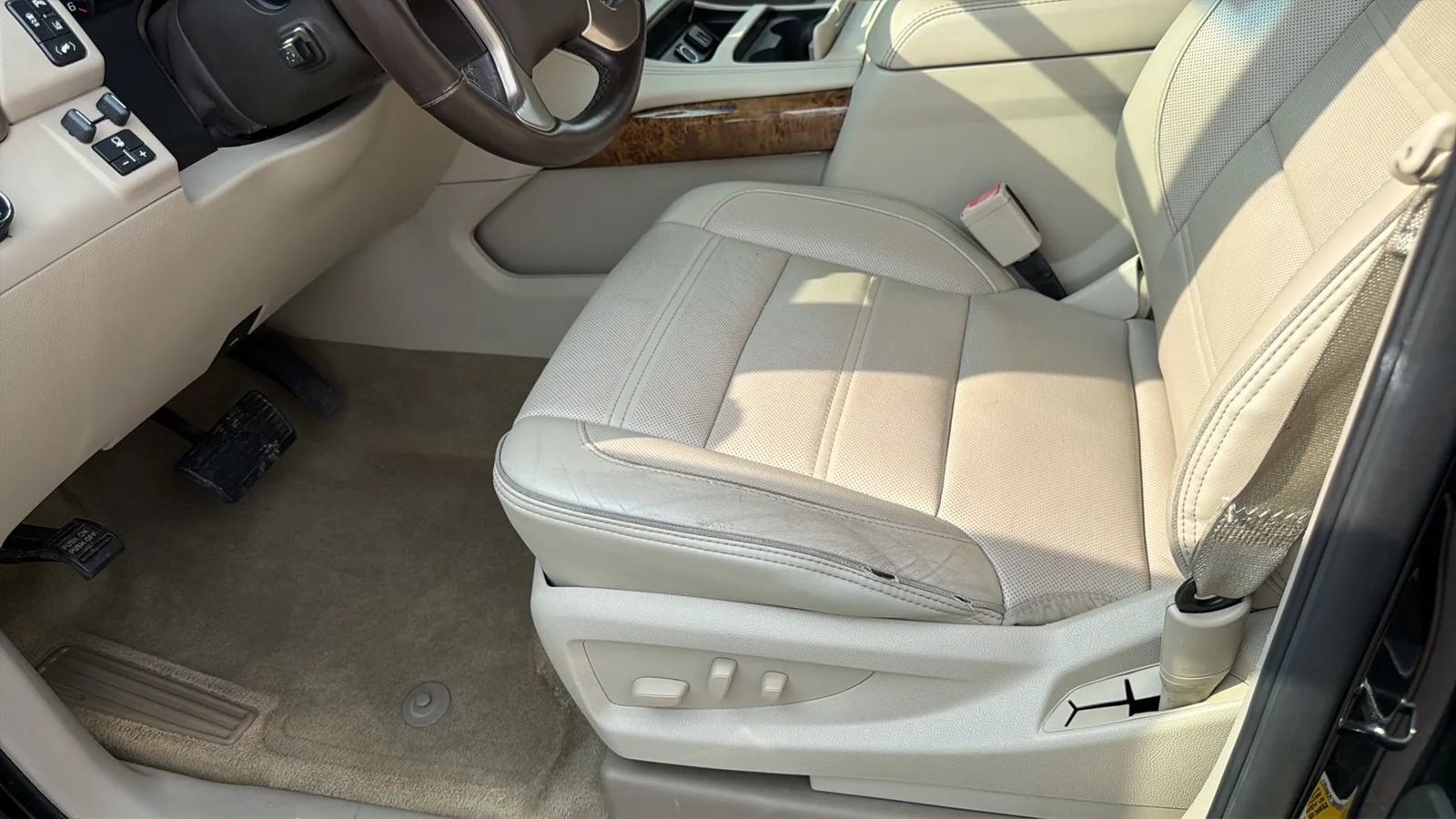 Used 2015 GMC Yukon Denali RWD image 18