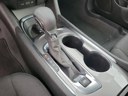 Used 2025 Chevrolet Malibu LT image 12