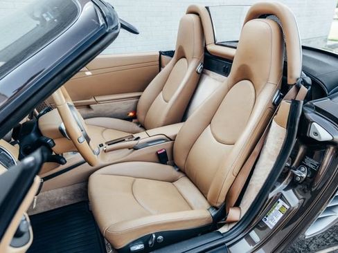 Used 2009 Porsche Boxster RWD image 4