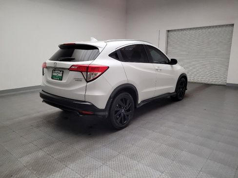 Used 2021 Honda HR-V Sport image 9