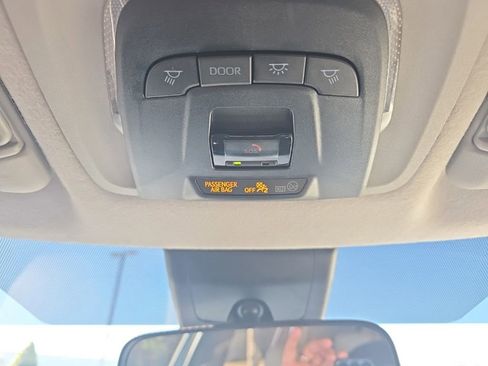 Used 2022 Toyota Corolla Cross LE image 29