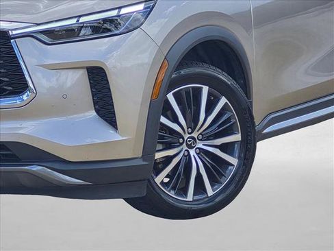 Used 2023 INFINITI QX60 Sensory w/ Vision Package AWD/4WD image 10