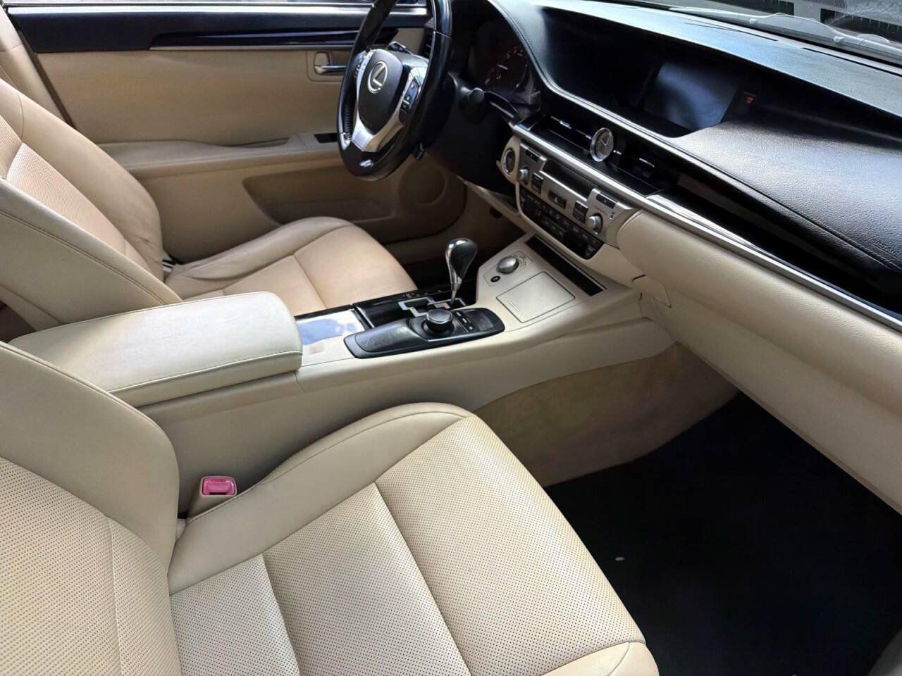 Used 2015 Lexus ES 350 FWD image 7