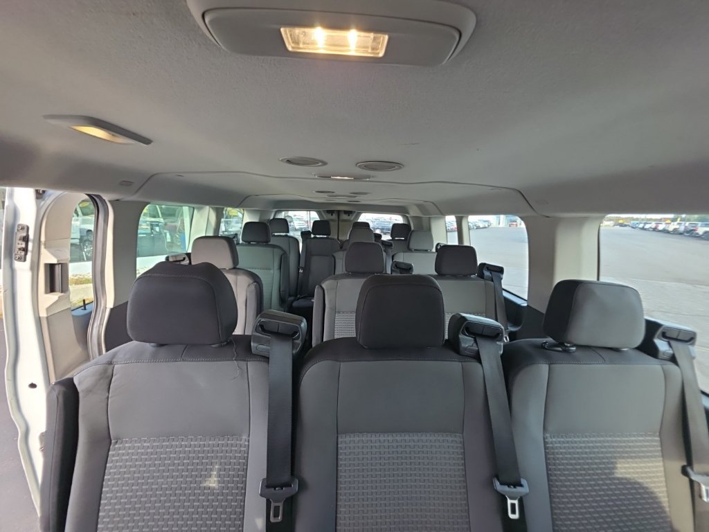 Used 2024 Ford Transit 350 XLT RWD image 23