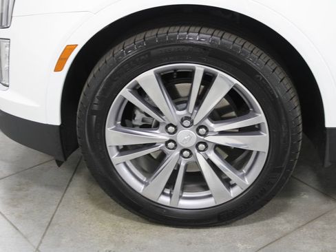 Used 2024 Cadillac XT5 Premium Luxury image 18