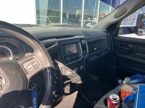 Used 2018 RAM 2500 Tradesman w/ Chrome Appearance Group AWD/4WD image 5