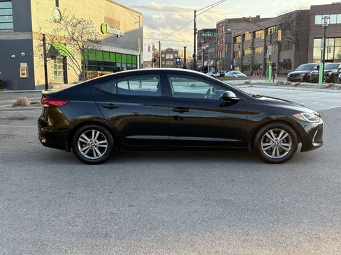 Used 2017 Hyundai Elantra Value Edition image 7