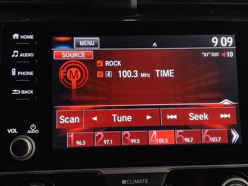 Used 2020 Honda Civic Sport image 25