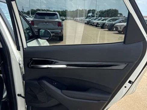 Used 2022 Kia Seltos S FWD image 18