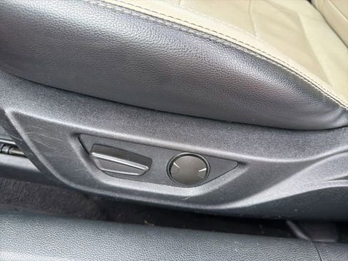 Used 2020 Ford Mustang Premium RWD image 25