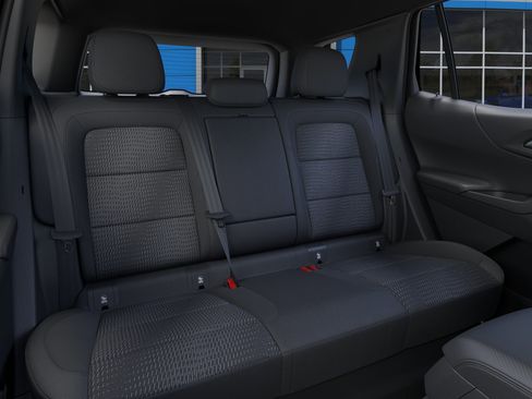 New 2026 Chevrolet Equinox LT FWD image 17
