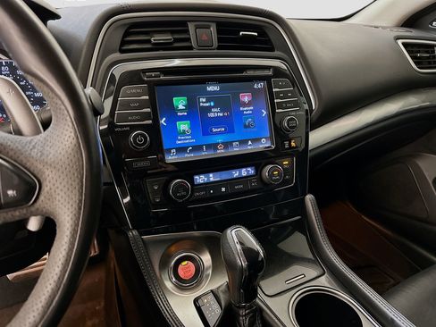 Used 2017 Nissan Maxima SR w/ Midnight Edition image 26