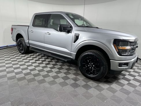 New 2026 Ford F150 XLT w/ Equipment Group 302A MID AWD/4WD image 7