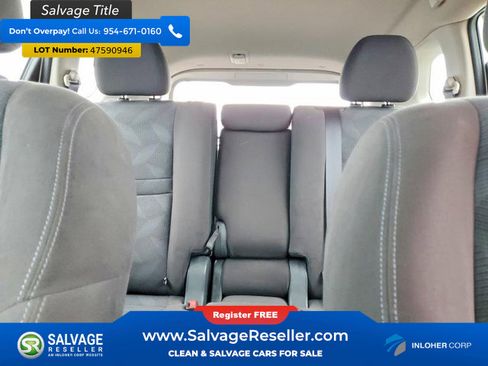 Used 2015 Nissan Rogue S image 13