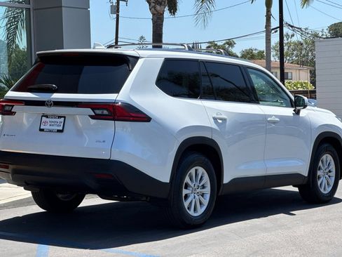 Certified 2026 Toyota Grand Highlander AWD Hybrid image 5