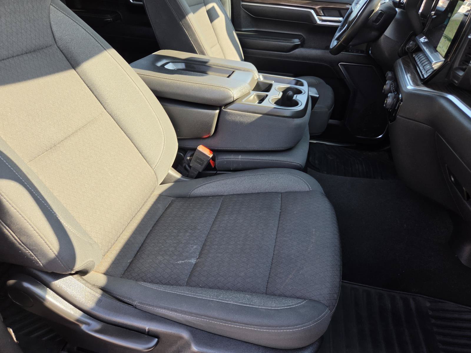 Used 2025 Chevrolet Silverado 1500 LT RWD image 10