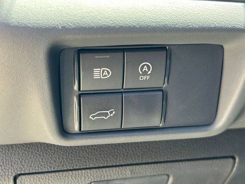 Used 2025 Toyota Highlander XSE AWD/4WD image 28