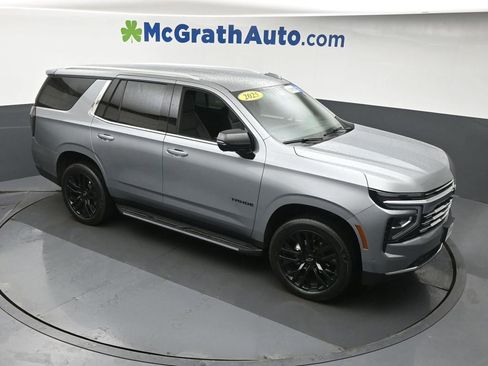 Used 2025 Chevrolet Tahoe Premier AWD/4WD image 3