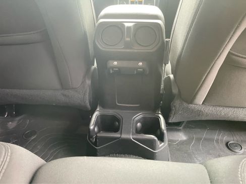 Used 2021 Jeep Gladiator Sport AWD/4WD image 25