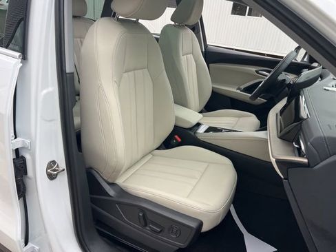 New 2025 Audi Q5 Premium image 26