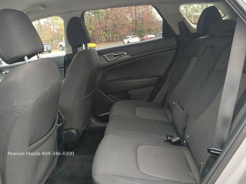 Used 2023 Kia Sportage LX image 14