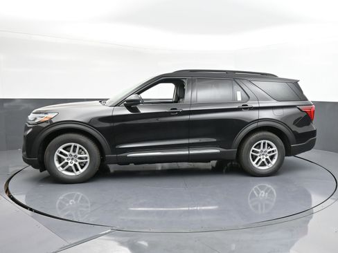 New 2025 Ford Explorer Active w/ Active Comfort Package image 5
