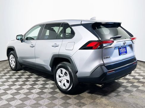 Certified 2025 Toyota RAV4 LE FWD image 5