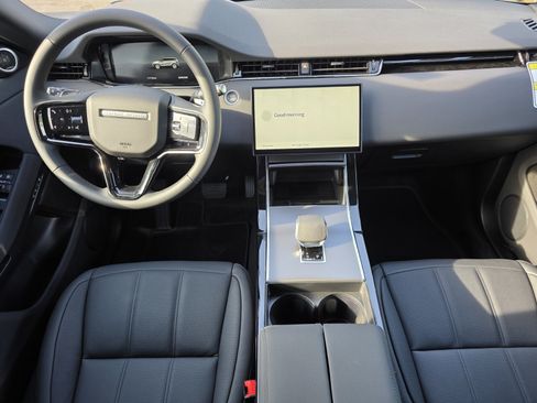 Used 2026 Land Rover Range Rover Evoque S AWD/4WD image 4
