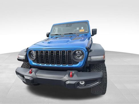 Used 2025 Jeep Wrangler Unlimited Rubicon w/ XTREMEE 35" Tire Package AWD/4WD image 6
