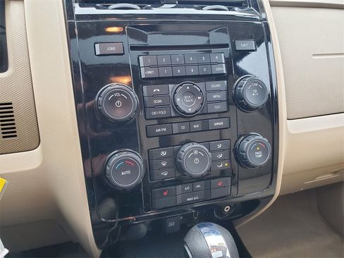 Used 2011 Ford Escape Limited w/ 302A Rapid Spec Order Code image 19