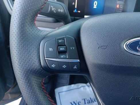 Used 2025 Ford Escape ST-Line image 13