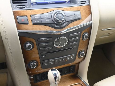 Used 2013 INFINITI QX56 4WD w/ Theater Pkg image 14