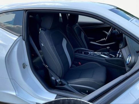 Used 2021 Chevrolet Camaro LT image 19