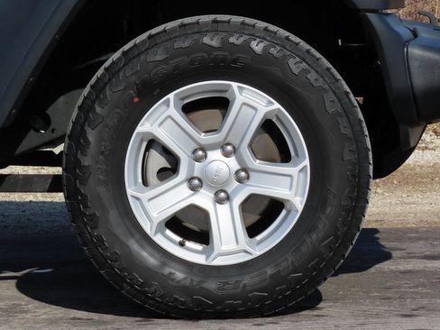 Certified 2019 Jeep Wrangler Unlimited Sport S image 9