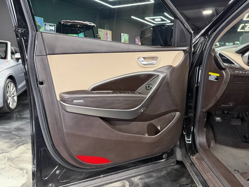 Used 2017 Hyundai Santa Fe Sport FWD image 19