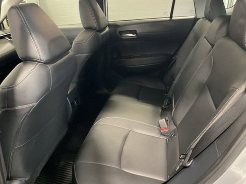 Used 2023 Toyota Corolla Cross XLE image 19