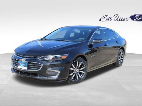 Used 2018 Chevrolet Malibu LT w/ Leather Package image 1