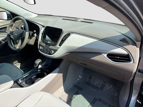 Used 2023 Chevrolet Malibu LS FWD image 27