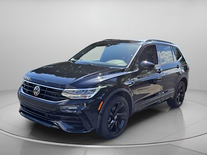 Certified 2023 Volkswagen Tiguan SE R-Line