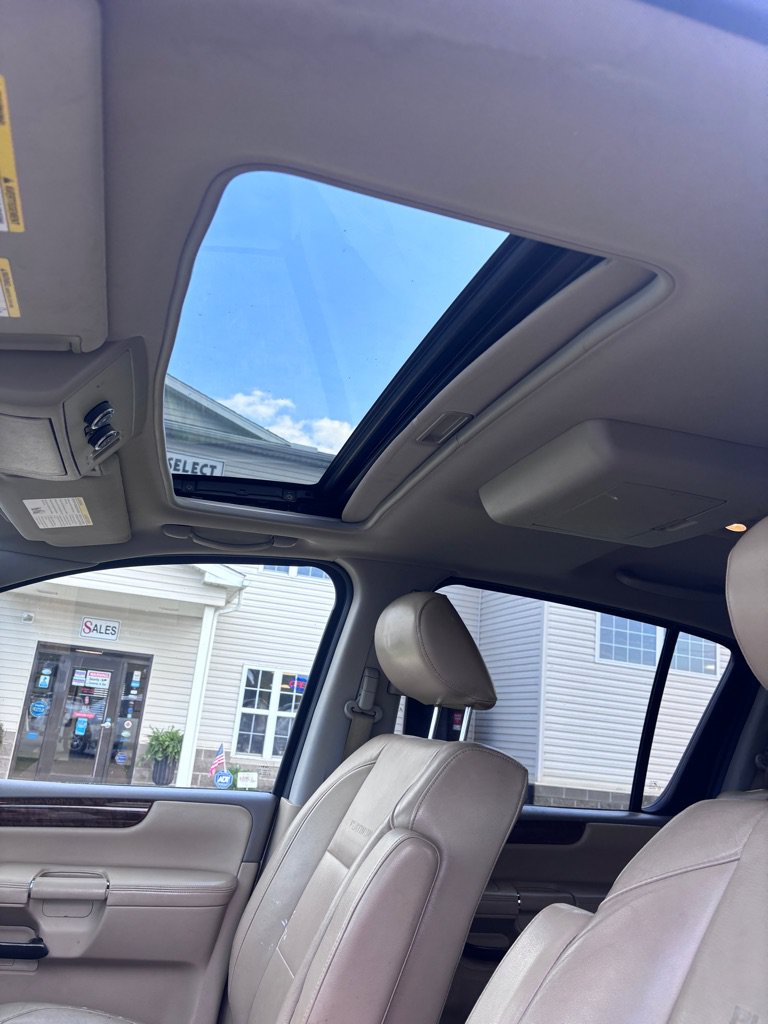 Used 2012 Nissan Armada Platinum AWD/4WD image 20