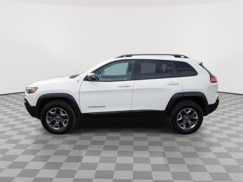 Used 2019 Jeep Cherokee Trailhawk image 8