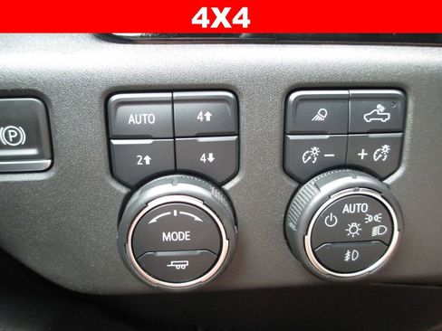 Used 2023 Chevrolet Silverado 1500 LTZ w/ LTZ Convenience Package II image 29