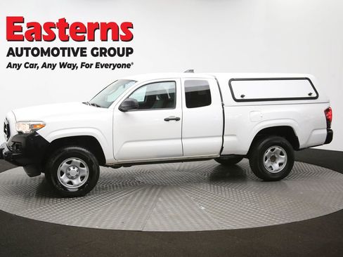 Used 2020 Toyota Tacoma SR image 56