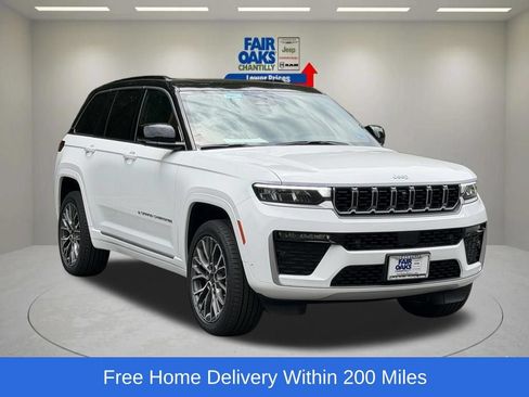 New 2026 Jeep Grand Cherokee Summit AWD/4WD image 1