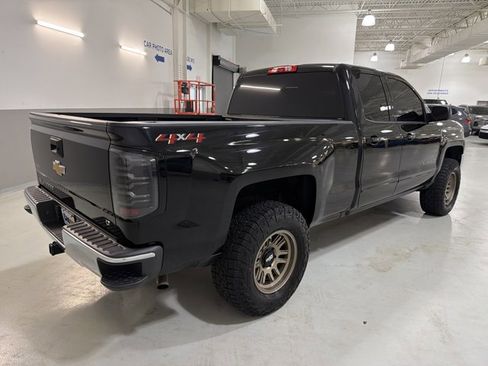 Used 2018 Chevrolet Silverado 1500 LT w/ All Star Edition AWD/4WD image 9